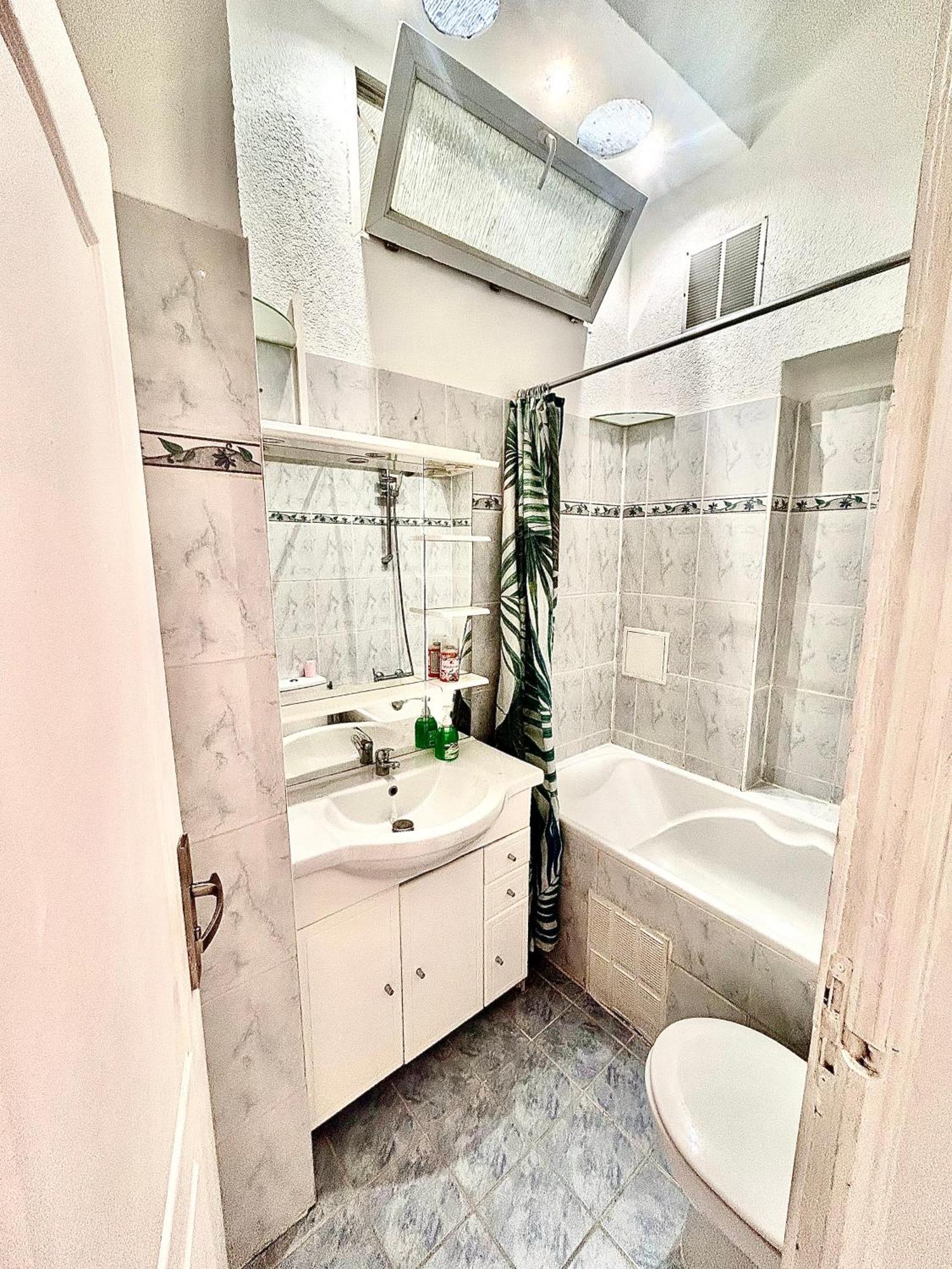 Menton: Superbe Appartement Luaran gambar